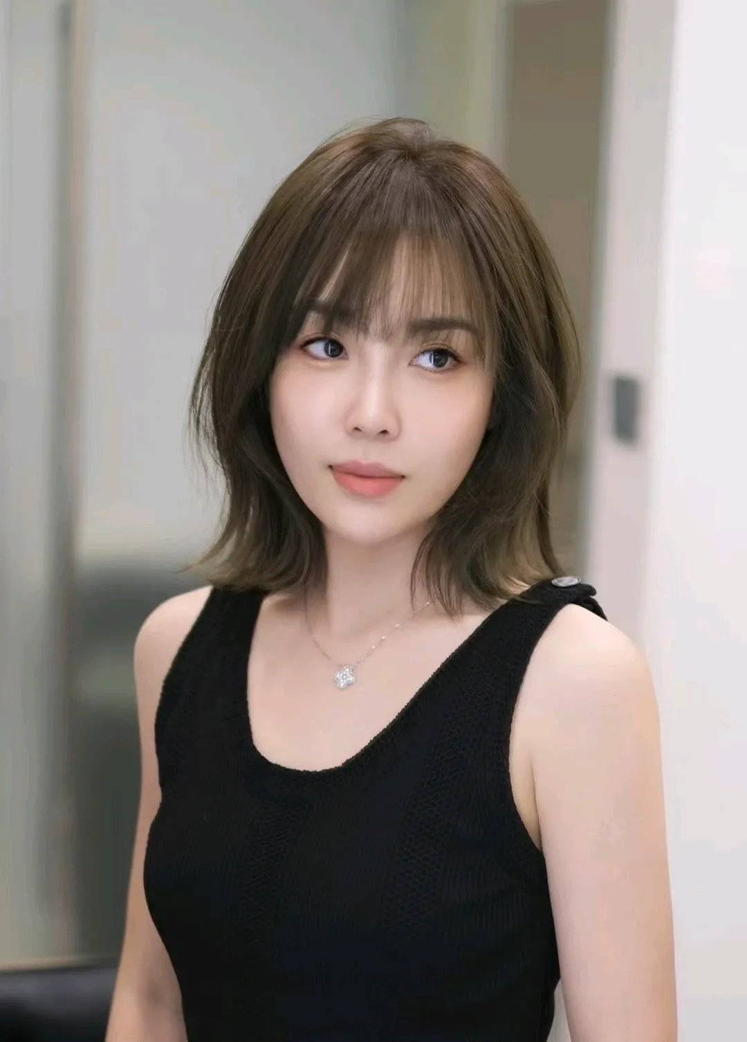 这些短发一剪直接美成时尚模板