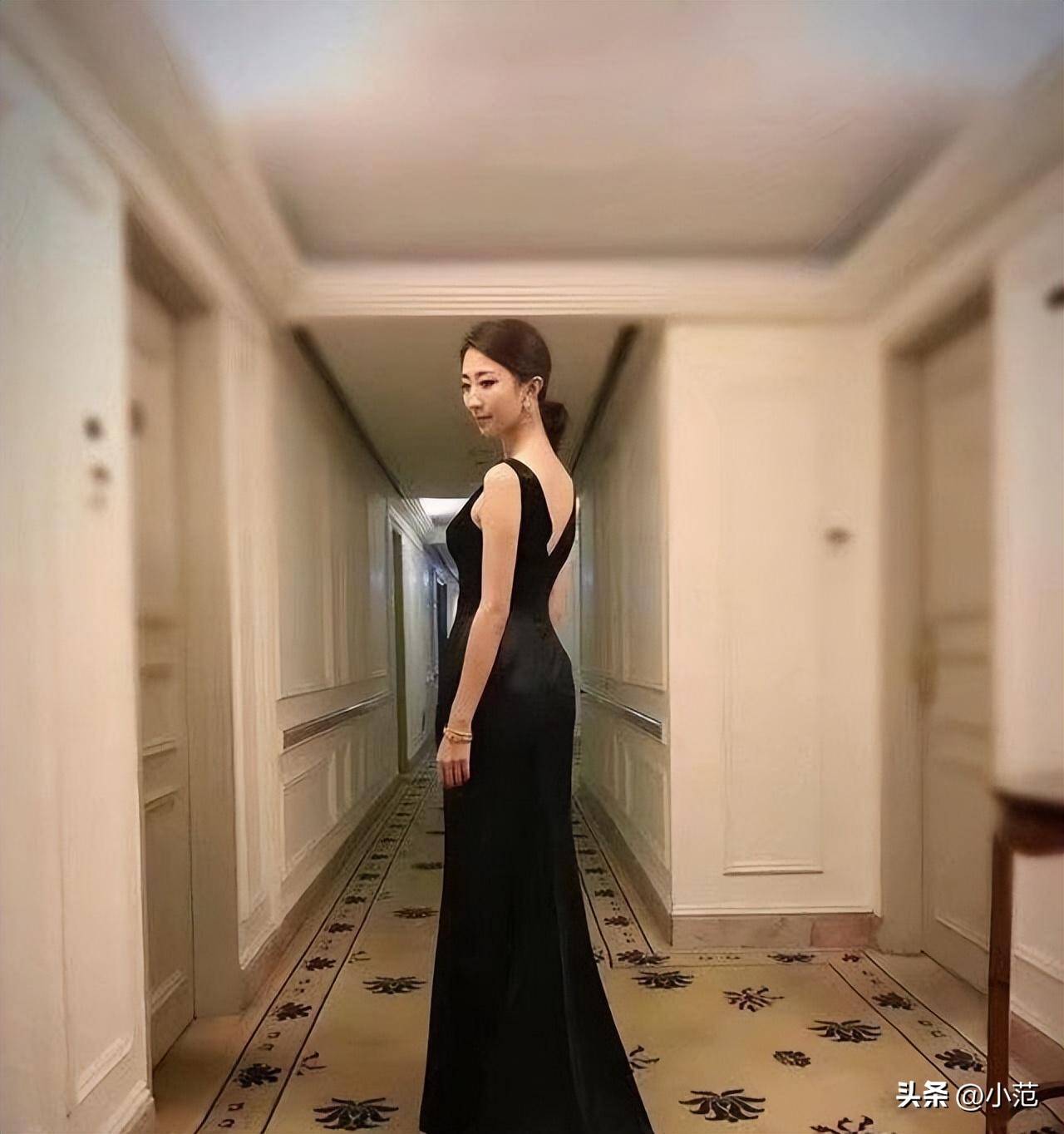 孙红雷老婆真丰满,礼服大开叉凹凸感十足,转身"蜜桃臀"太招摇