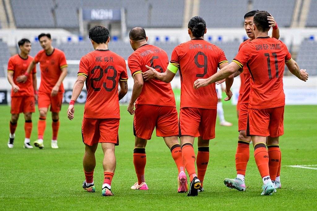 国足再遭非常新消息嘲讽,批国足逃战阿根廷是胆小鬼,何时才能争口气