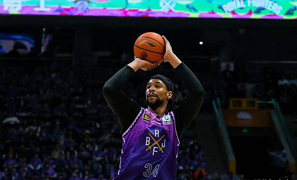 广东队以120万美元签下前北控队大外,工资或许过高?