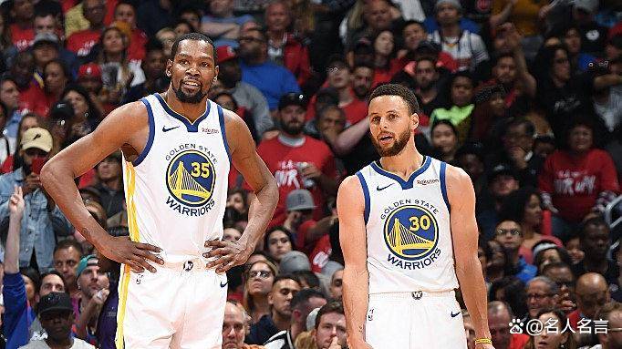 库里和杜兰特究竟谁更厉害?为何勇士两次夺冠杜兰特都是FMVP?