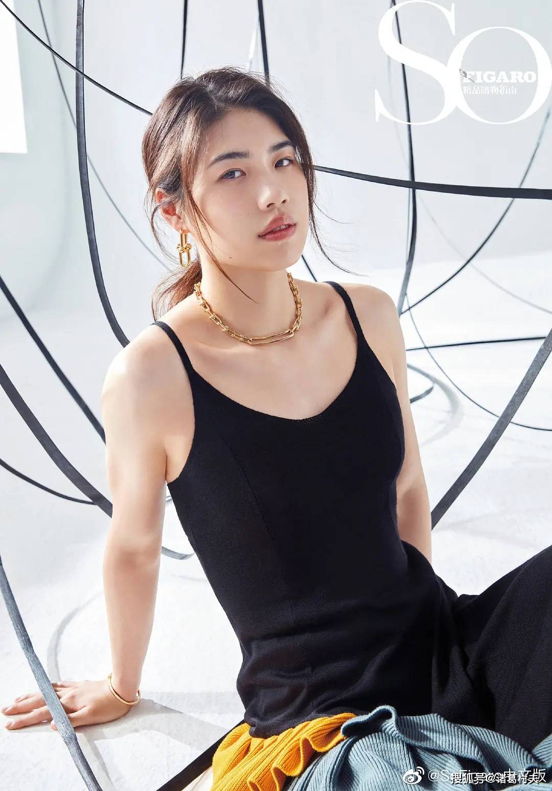 身材颜值俱佳!张雨霏写真赏