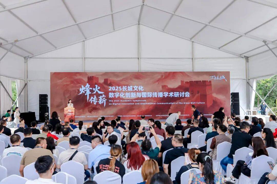 以“超沉浸業(yè)態(tài)”引領(lǐng)文旅數(shù)字化轉(zhuǎn)型，視果科技聯(lián)合出品《萬(wàn)里長(zhǎng)城》全感劇場(chǎng)八達(dá)嶺店開幕