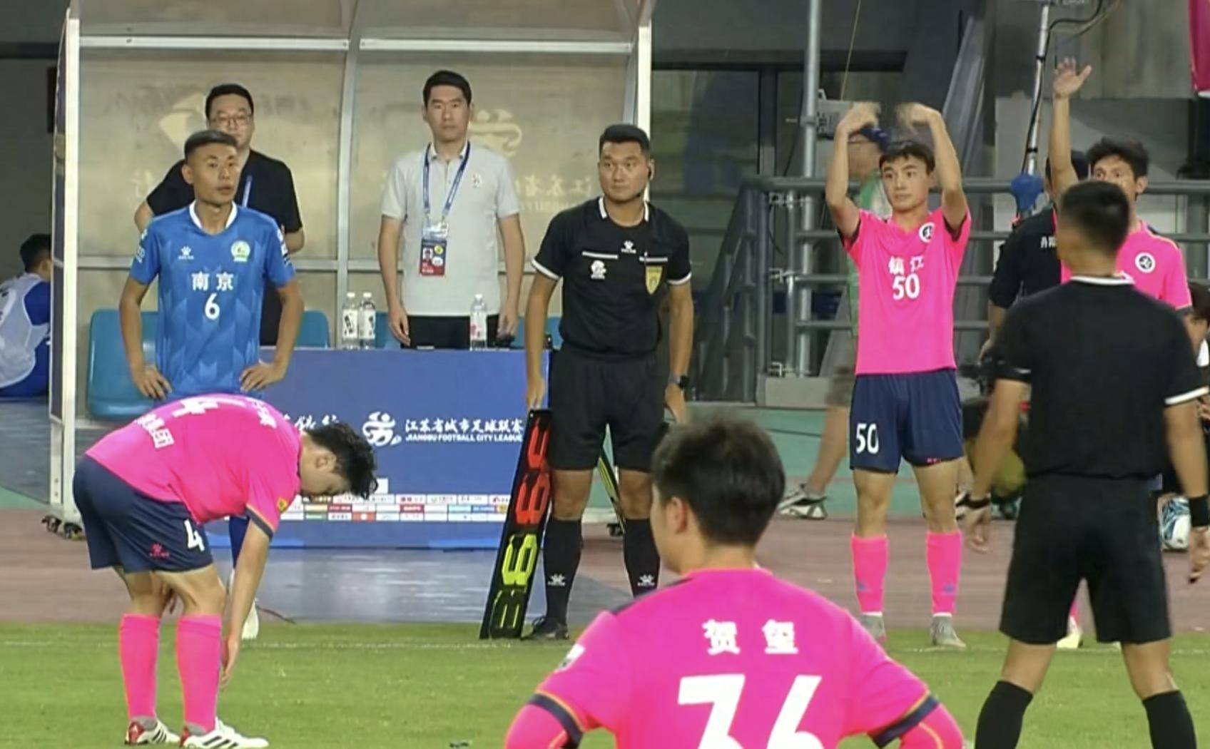 随着连云港1-0扬州，南通9连胜，镇江9连败，苏超最新积分榜出炉