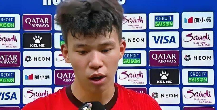 2比1险胜！中国U22男足首战告捷，王钰栋留洋或成出线转机？
