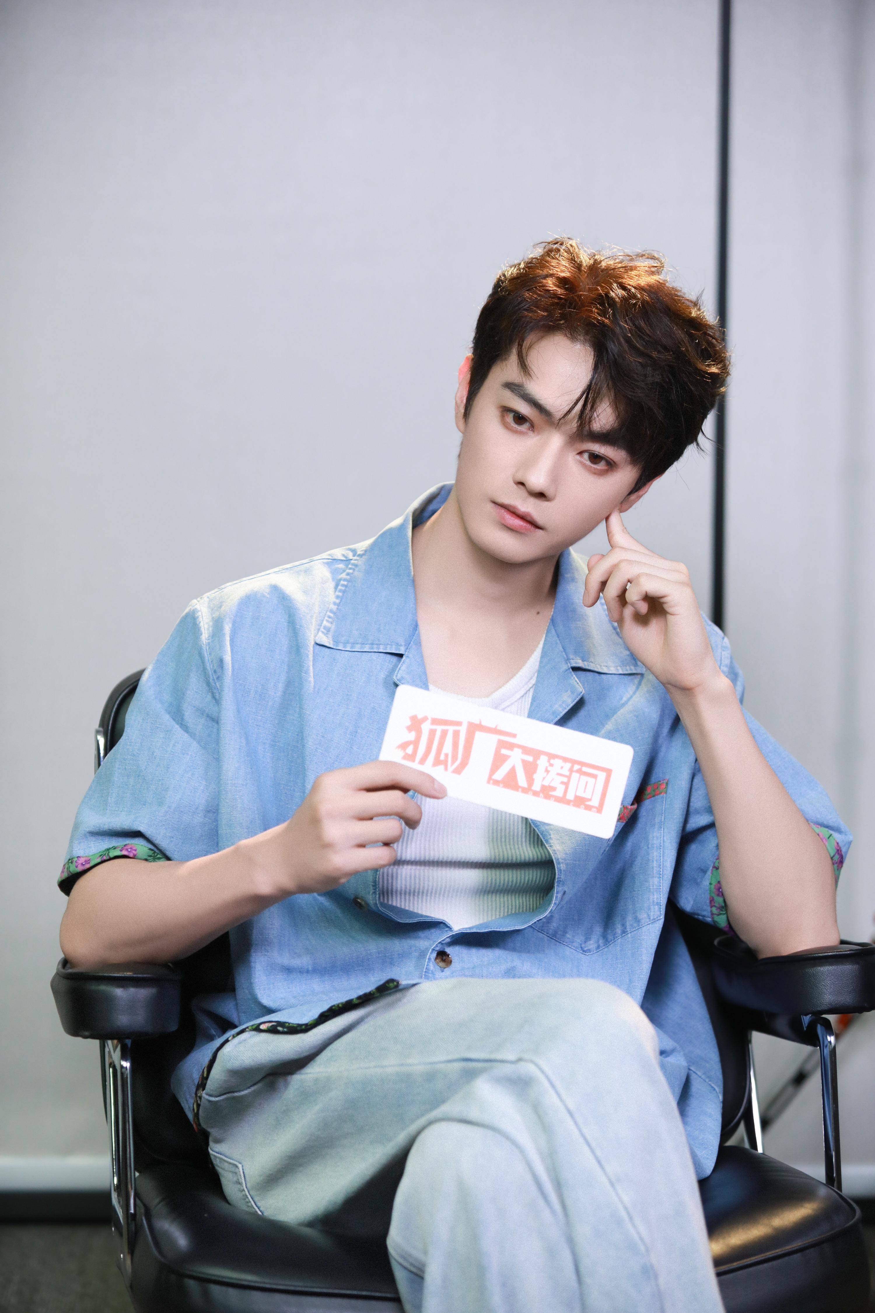 许凯在线邀约田曦薇密室逃脱,透露会考虑出演高干文