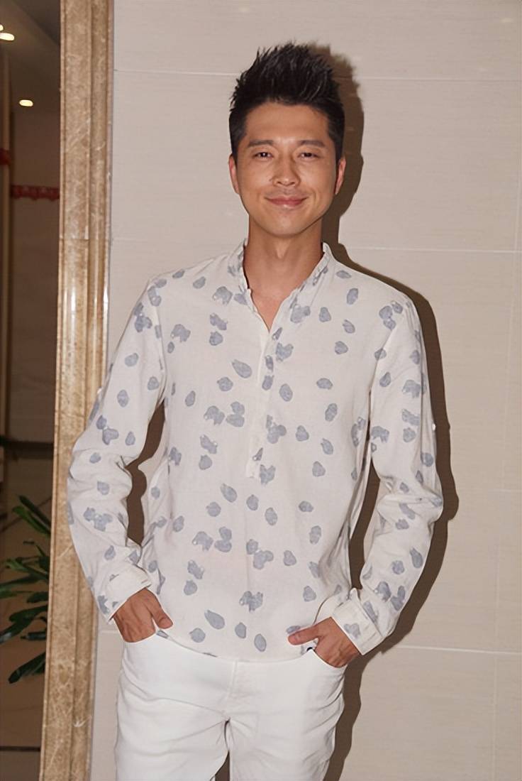 43岁的王雷也没有想到,因一个无意的举动,他的口碑"彻底逆转"