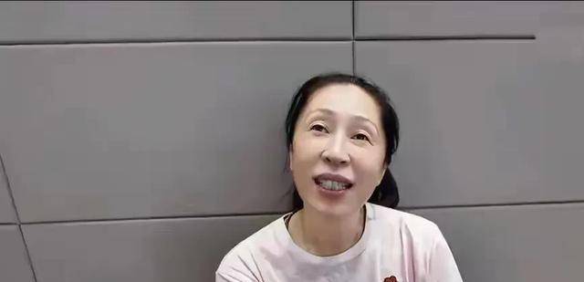 李梦领衔四川女篮冲击锦标赛冠军，国家队落选引发热议