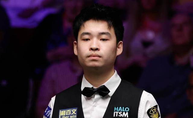 斯诺克英格兰公开赛：斯佳辉与赵心童的晋级之路