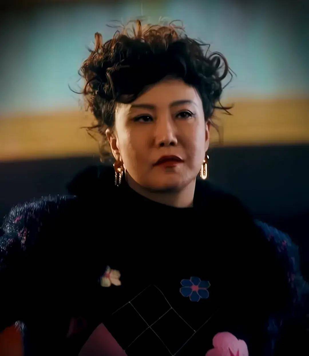 范湉湉在繁花积攒的观众缘,在墨雨云间让她演没了