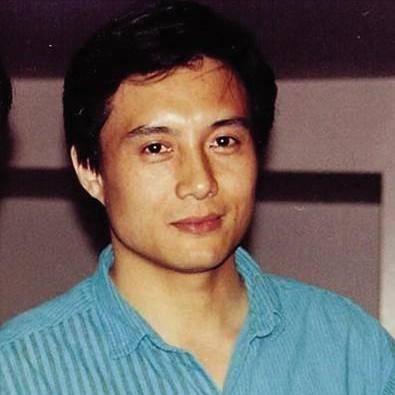 王伯昭:从荧幕巨星到街头卤肉店老板,他经历了什么