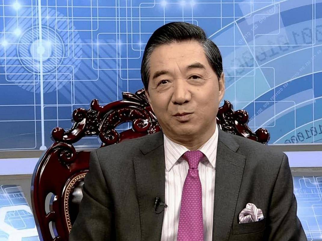 张召忠时隔5年现身，他当年为何突然“失踪”，背后有何深意？_军人_军事_局座
