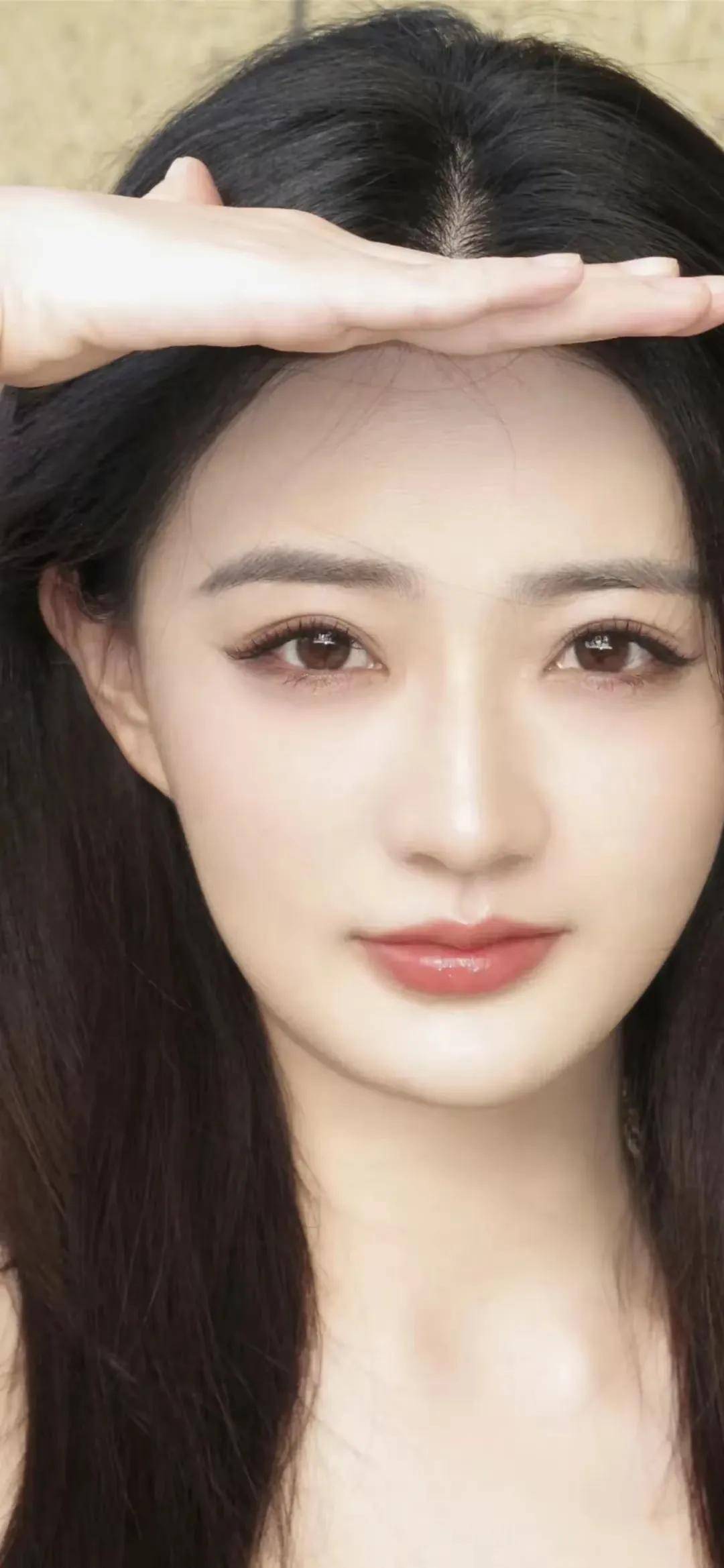 徐璐:绝美融合!清新脱俗与明媚动人的双重魅力