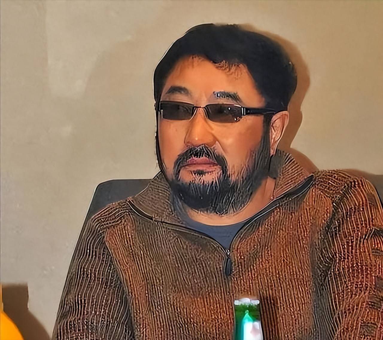 1984年,米家山离开8年爱妻,恋小21岁王小丫,75岁孤身后悔吗?