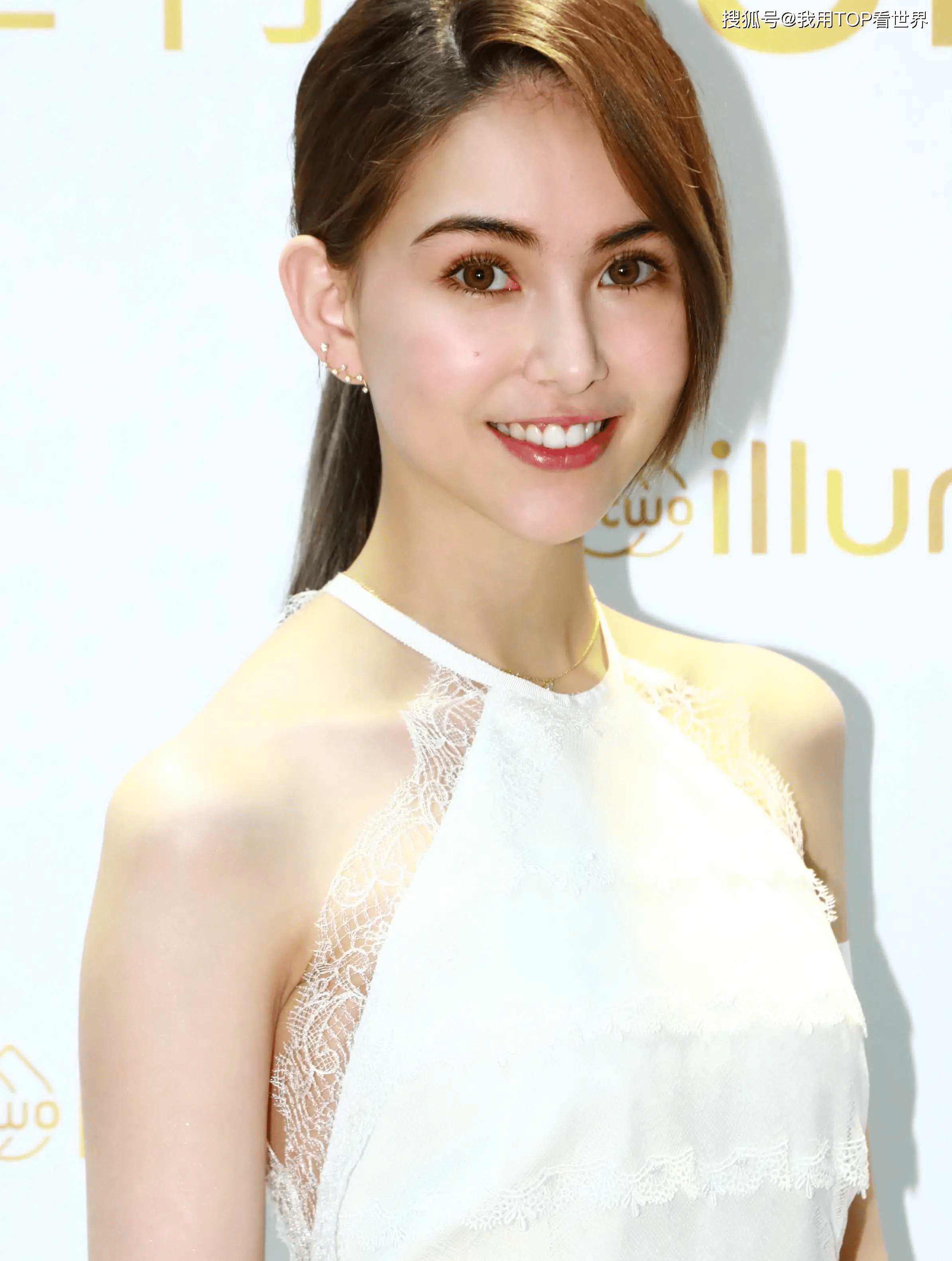 周杰伦老婆昆凌否认怀孕,对于怀四胎表示:顺其自然,尽量不要