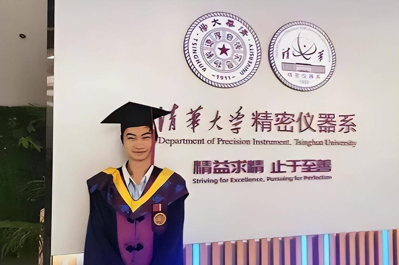 当年,让清华校长亲自登门接上学的高考状元庞众望,现状如何?