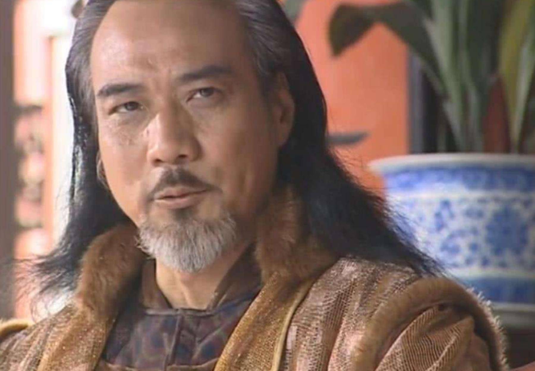 74岁徐少强:5个孩子3个妈,骗雪梨生子娶小30娇妻,直言不会退休