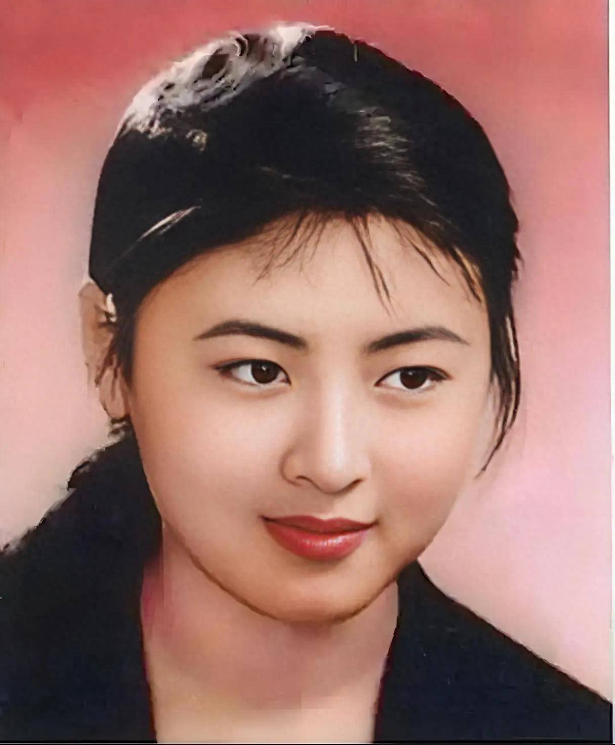 杨丽坤颜值堪称天花板?看完这组真实的老照片你就知道了