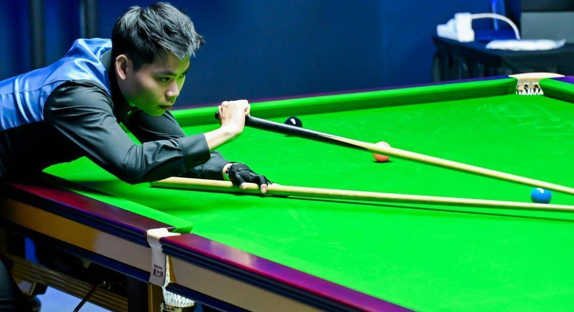 伴随丁俊晖5-3，斯佳辉3-5，西安大奖赛16强诞生，国强淘汰大满贯