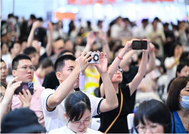 破局同质竞争，智链全球商机：2025 GGE跨境出海博览会打造一站式出海枢纽(图11)