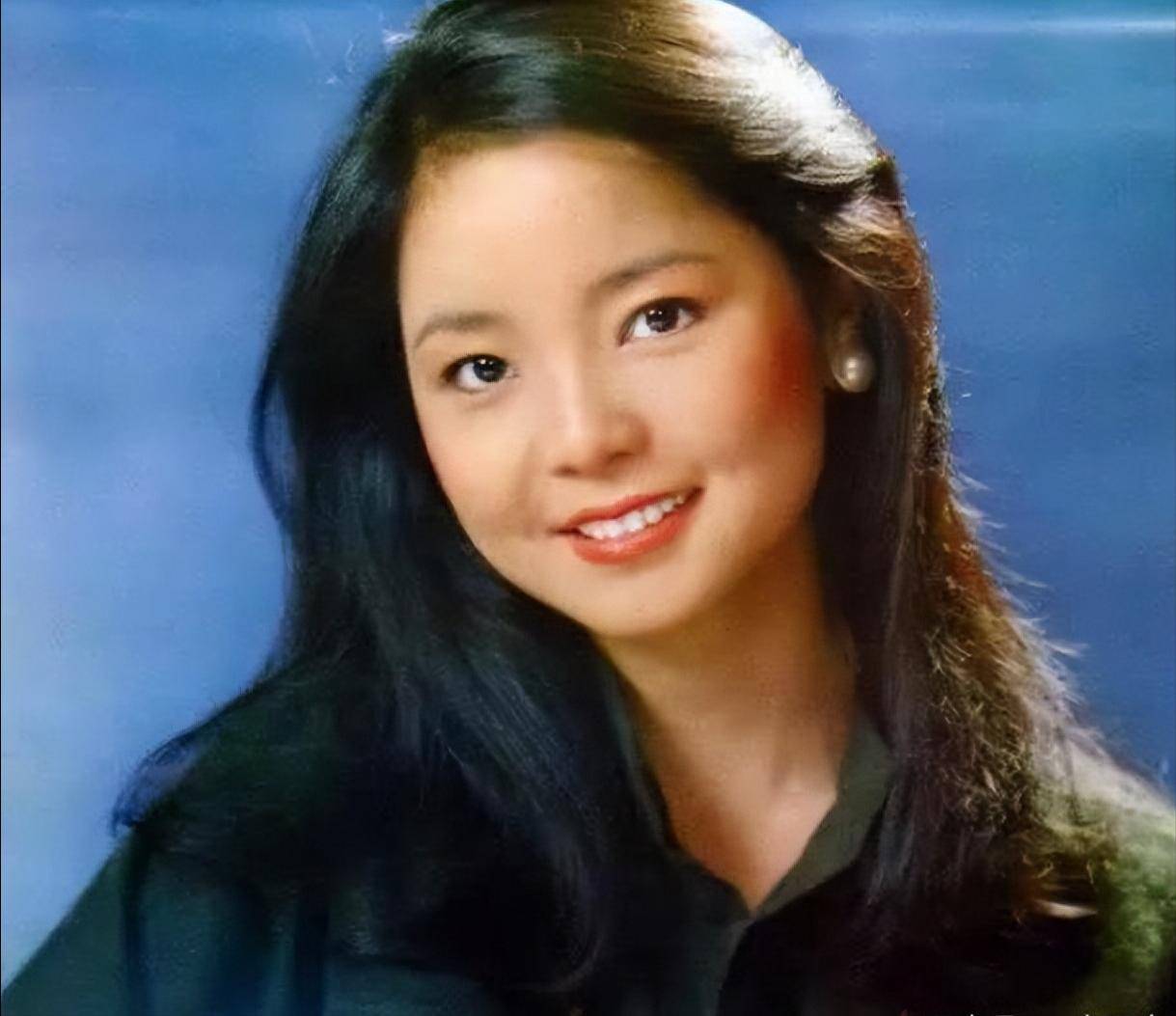 他黄埔军校毕业却一生无为,生个女儿成歌星,红遍大江南北