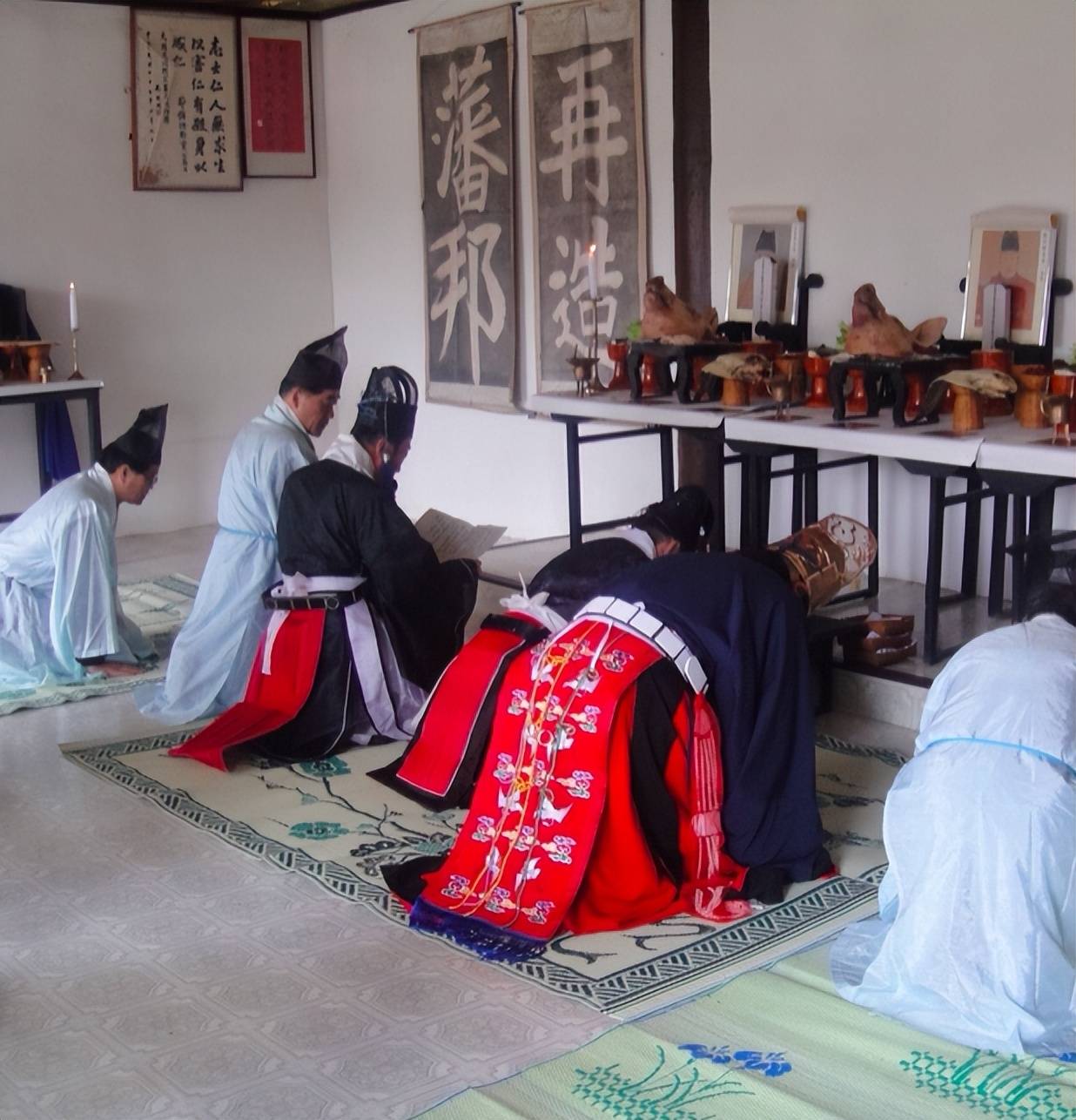韩国的明朝遗民后人祭祖把清世祖顺治帝当成明神宗叩拜几十年
