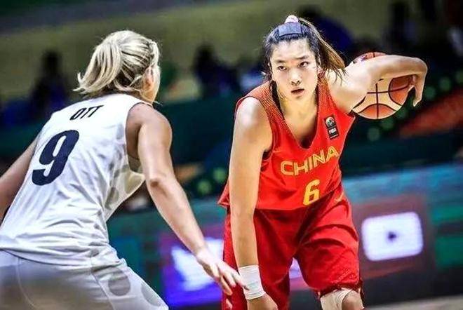 李梦赛场风采震撼全场，你绝对想不到的攻防秘诀！