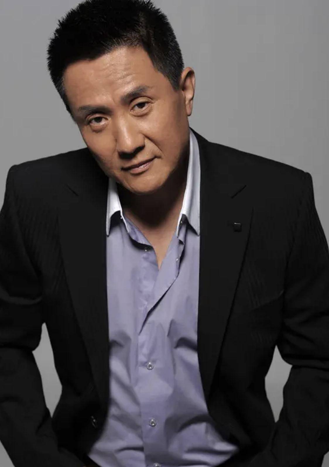 大器晚成张志坚:娶个妻子是粉丝,家里她是老大,余生绝不辜负她