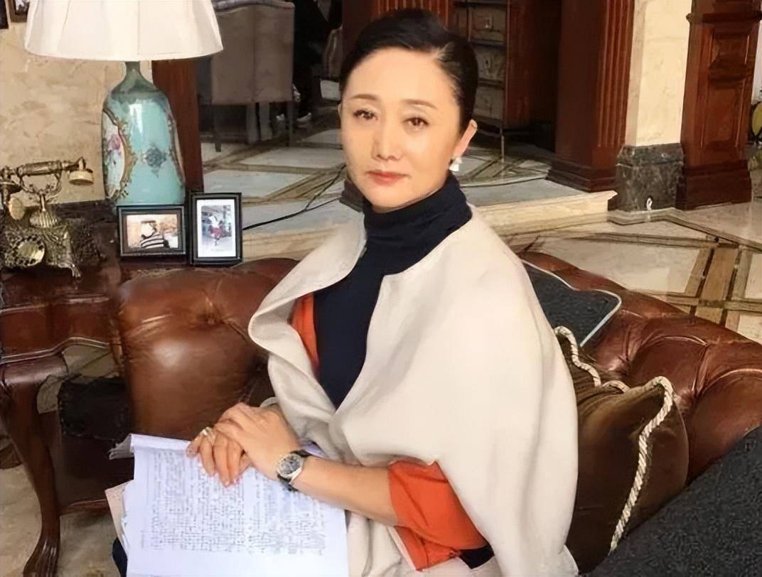 赵丽娟:靠"令妃娘娘"大火,为拍戏不要孩子,今女儿二十岁