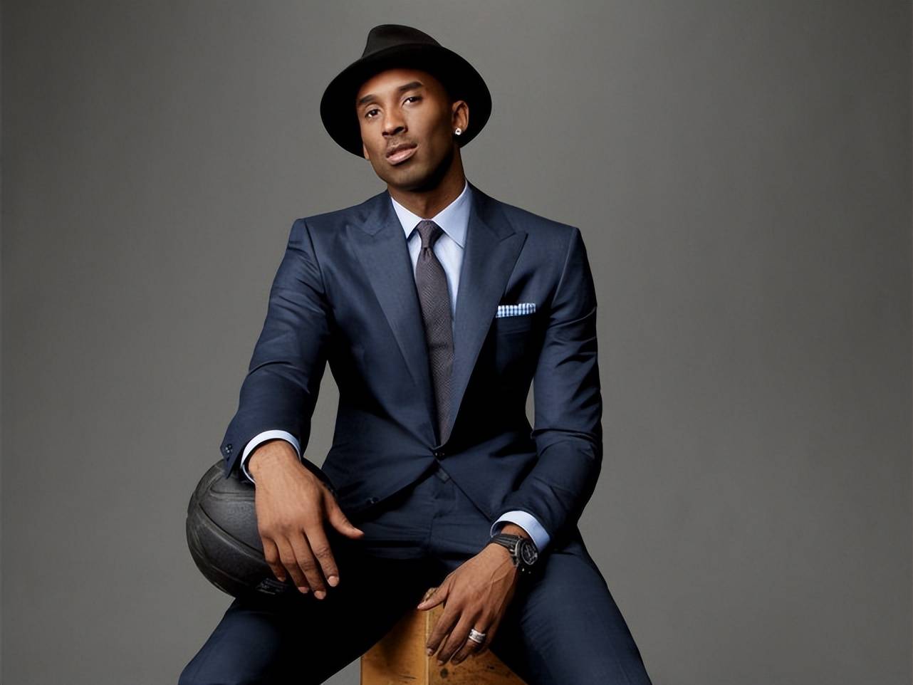 nba球星西装照:科比潇洒,詹皇霸气,看到阿杜忍不住笑了