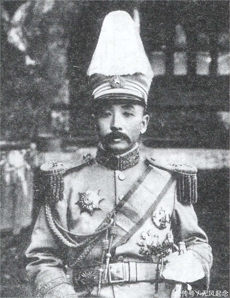 他早年投身革命,成为地方军阀,在1901年被盛京将军增祺收编