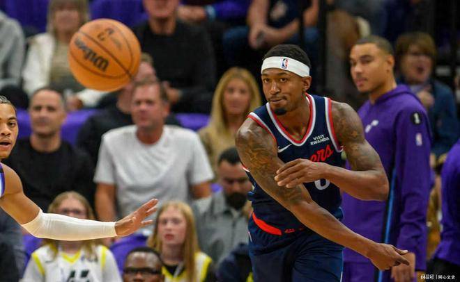 揭幕战被爵士21分暴打，快船难道真的只能是“休赛期总冠军”