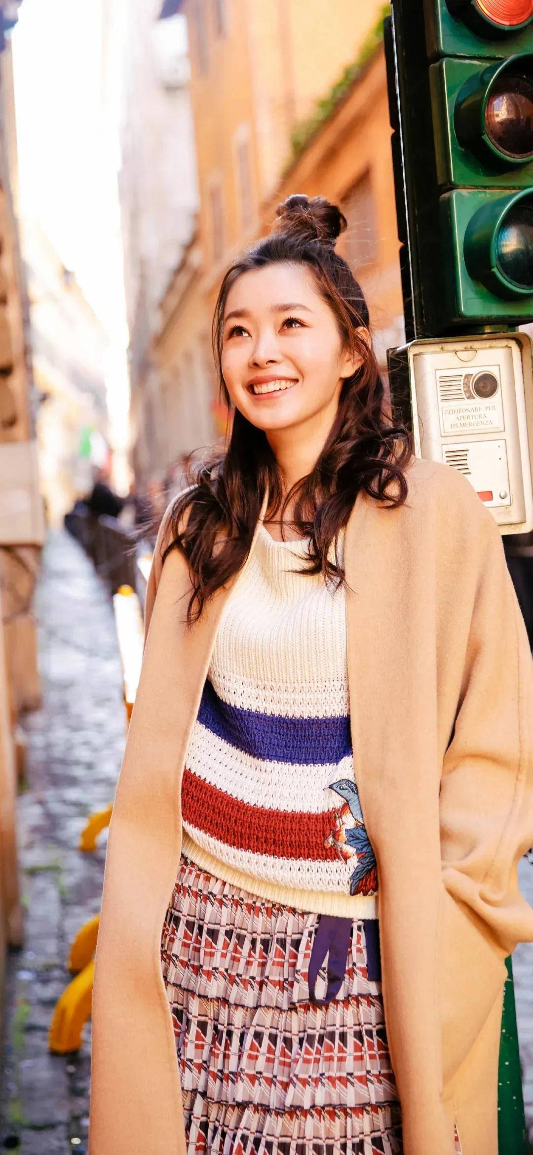 宋轶:温婉雅致,她的每一个微笑都是治愈心灵良药,令人沉醉不已