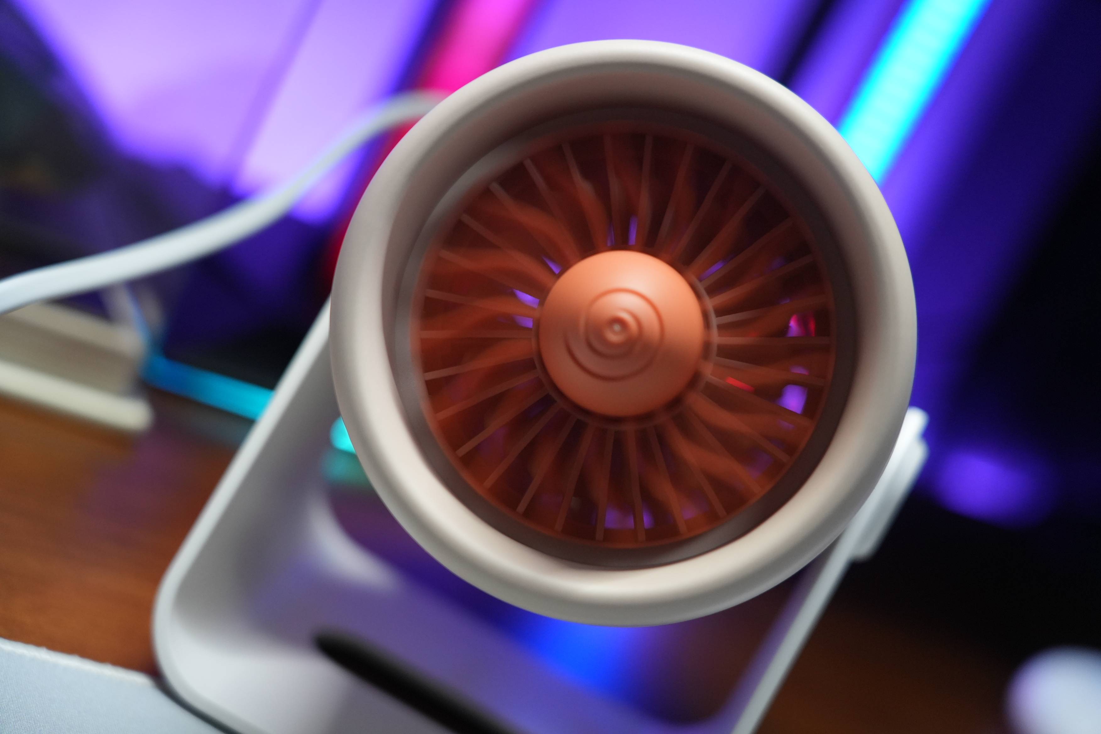 冬日温暖小确幸！西圣桌面暖风机mini速热静音，居家办公都适配