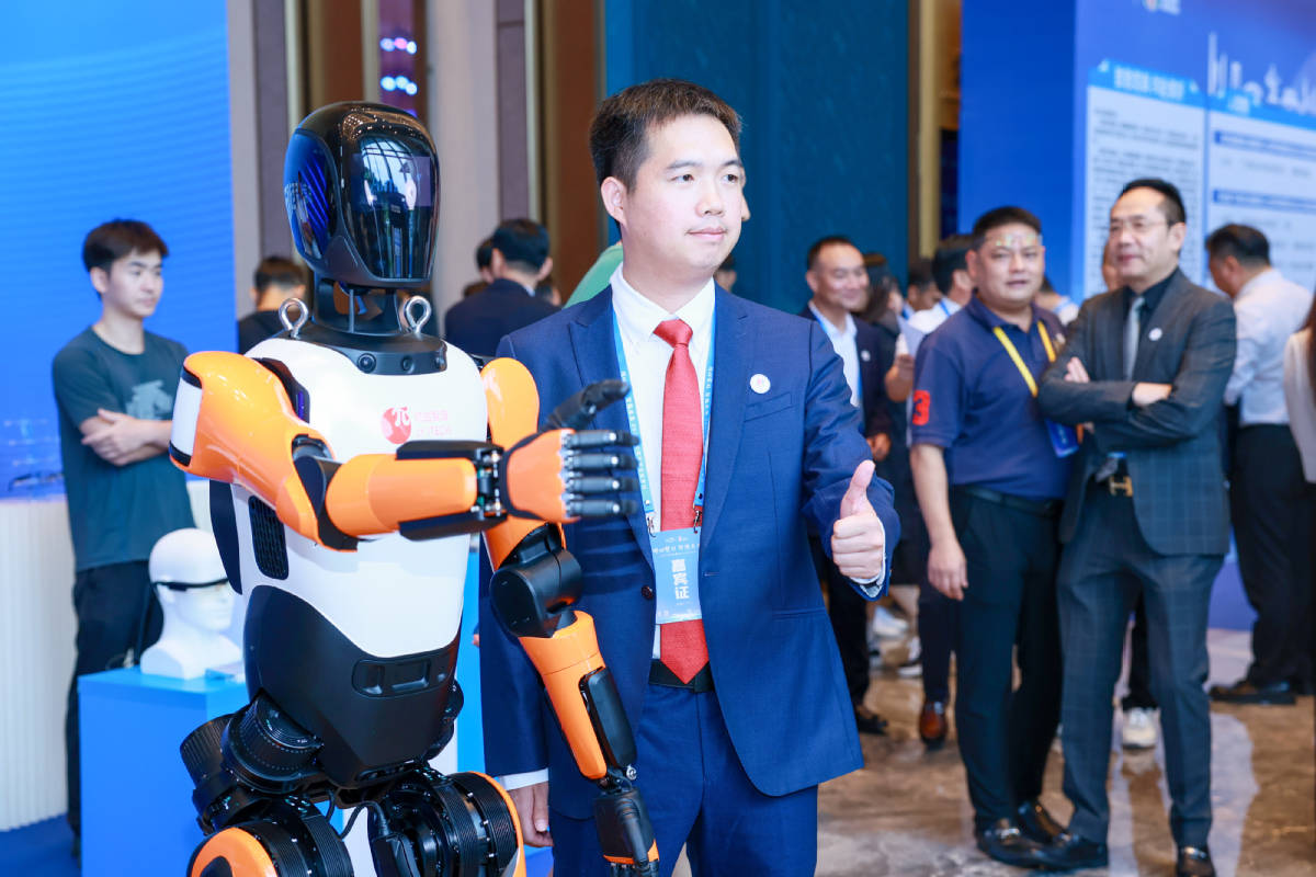 11月1日，东莞迎来第三个“东莞民营企业家日”(图3)