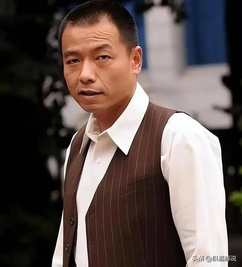 王挺：二婚娶小10岁妻子，恩爱多年生一子，苦尽甘来_搜狐网