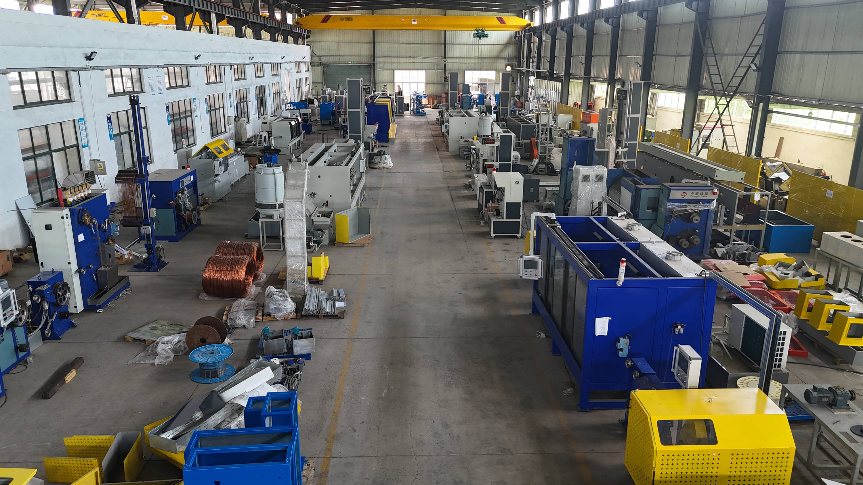 拉丝设备系列:支持多种金属材质(不锈钢,铜,铝等)的细径线材拉制,适配