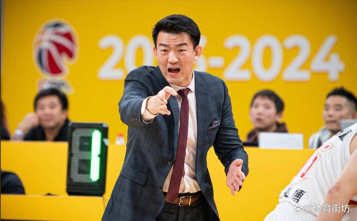 四川男篮大胜上海男篮,三巨头合砍47分,王博锁定八强!