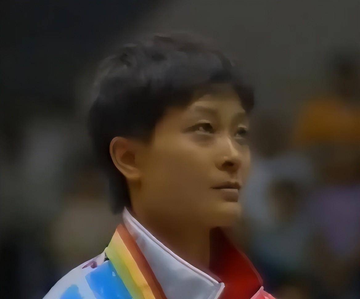 入日籍改名小山智丽,击败邓亚萍大喊哟西,何智丽如今过得如何?