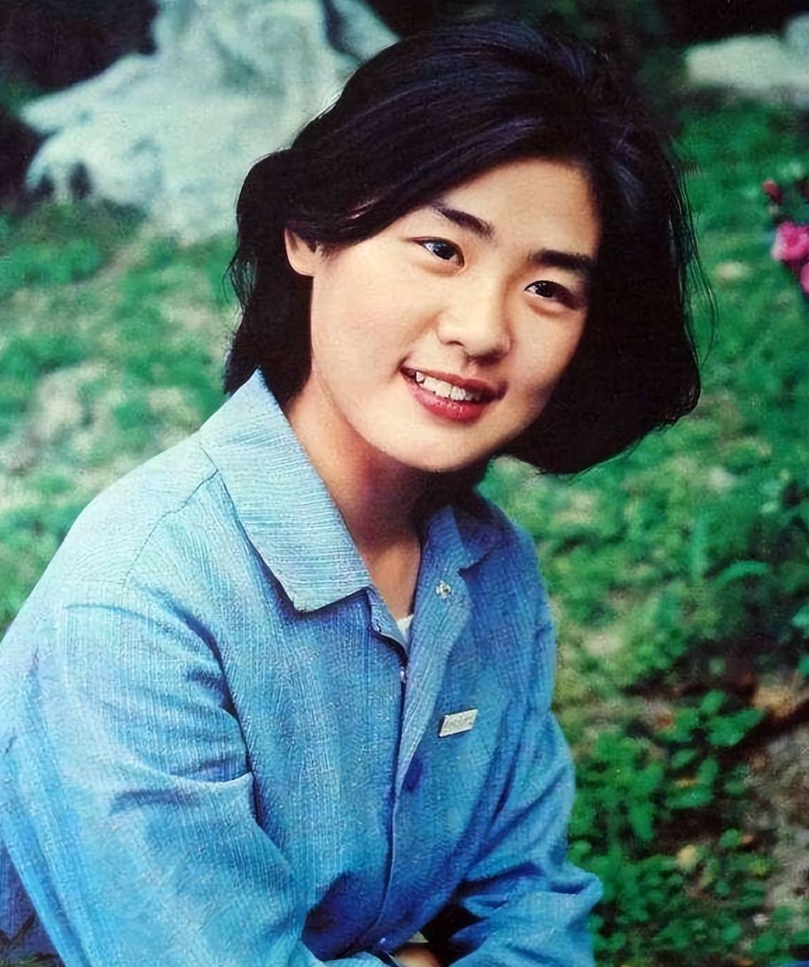 演员丛珊:年少成名为何遭学校霸凌?看完她的人生经历,真不简单