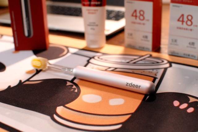 牙痛出血裂缝救星!左点再生硅牙膏用黑科技让牙齿“重生”