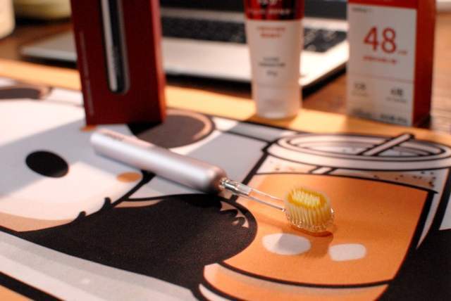 牙痛出血裂缝救星!左点再生硅牙膏用黑科技让牙齿“重生”