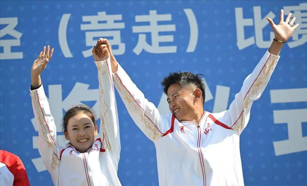 获得前三名的选手年龄跨度显著,老将刘虹,杨家玉,杨惜珍依次相差 100