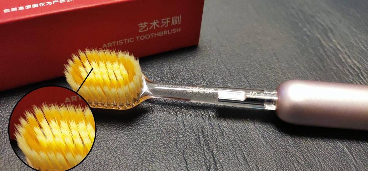 新品速递|左点再生硅牙膏,牙釉质修护、防龋齿、美白祛渍和口臭说再见!