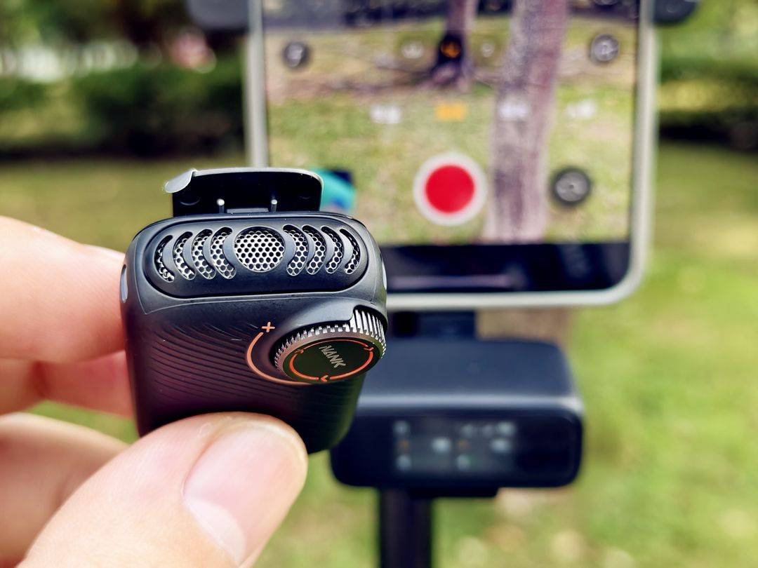 让创作回归纯粹:南卡Qmic如何用一块屏解放创作者