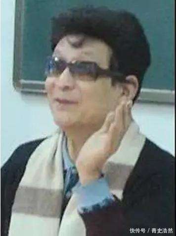 功勋军犬为拍戏被炸药炸死,战士哭到吐血,导演说:拍得太好了