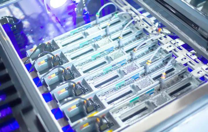 万斯得：定制化流体检测服务，打造数据中心液冷全链条可靠防线(图2)