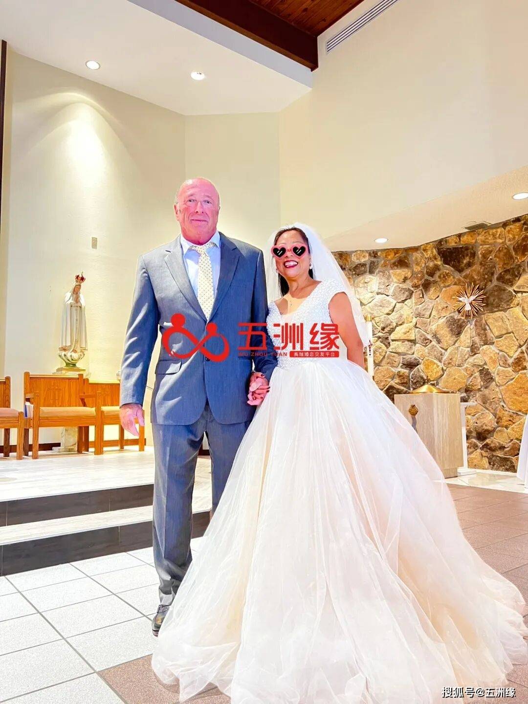 2025 年 7 月举办浪漫的教堂婚礼如今的芳姐,在美国过着安逸休闲的