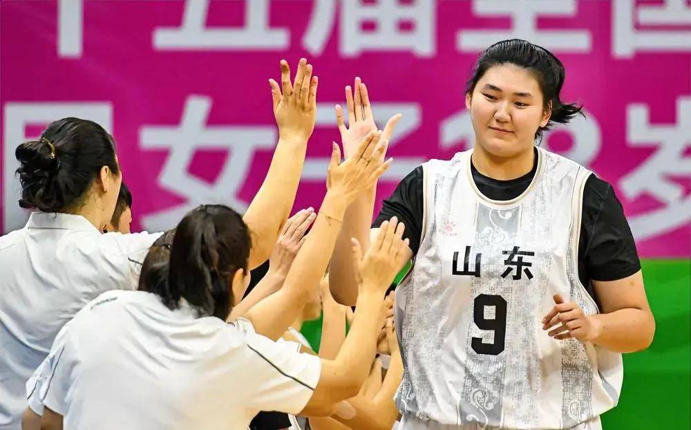 WCBA遇冷+球员变动！全运会后中国女篮三大核心，遭遇不同命运