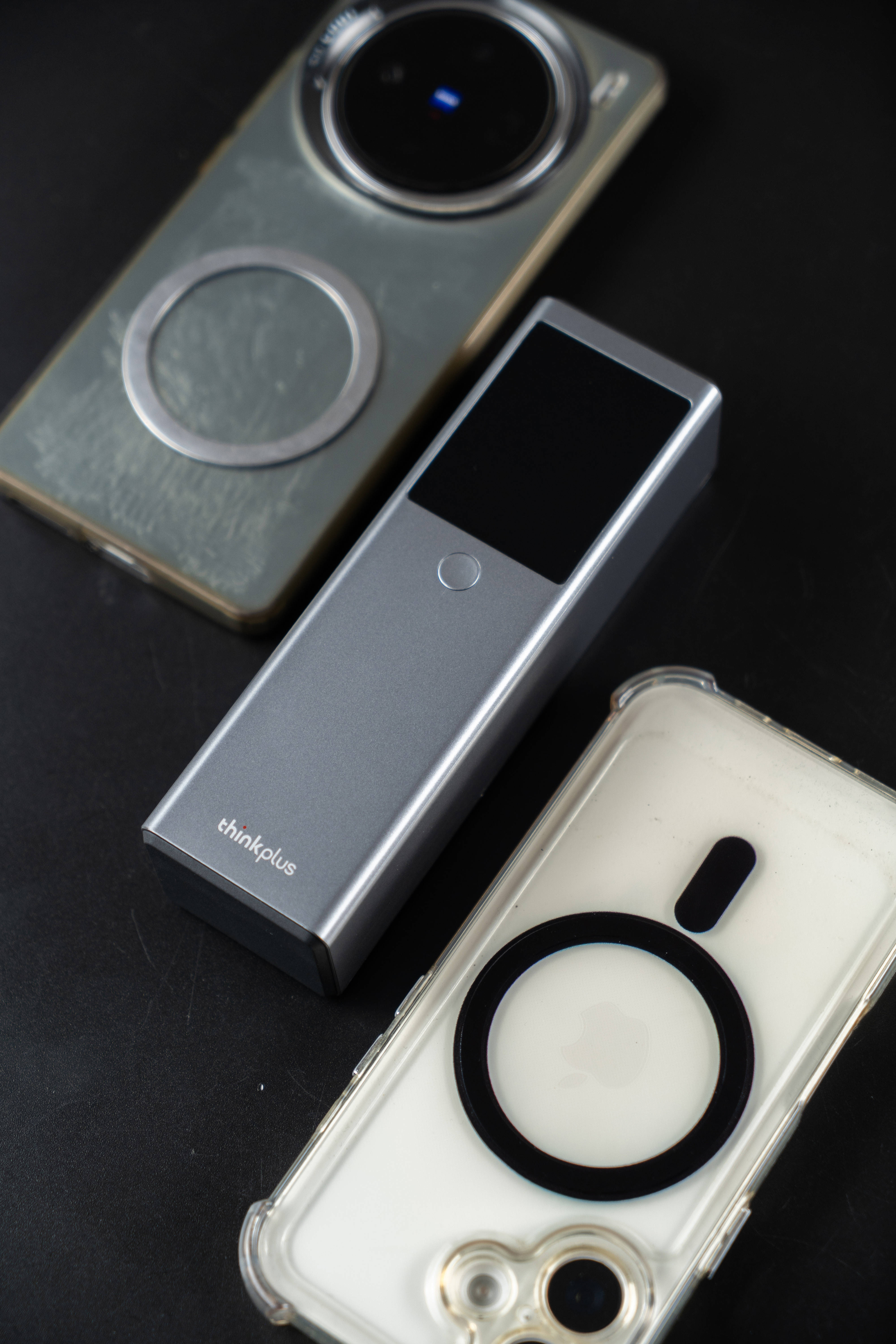 只需一个就能为你出行设备续电-联想锋行者大功率笔记本移动电源